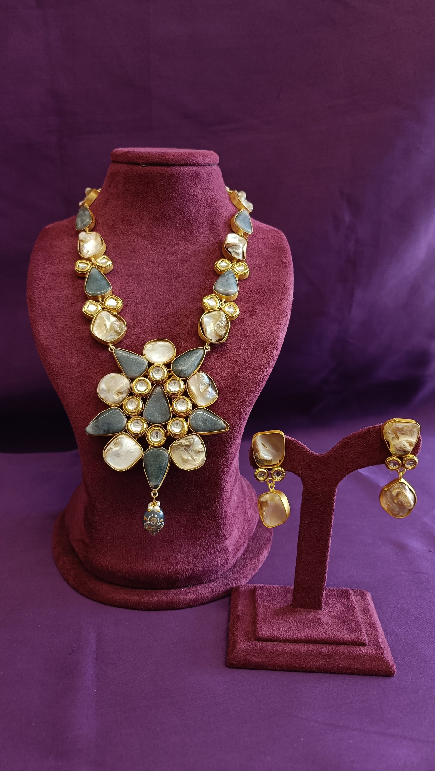Neelara Set