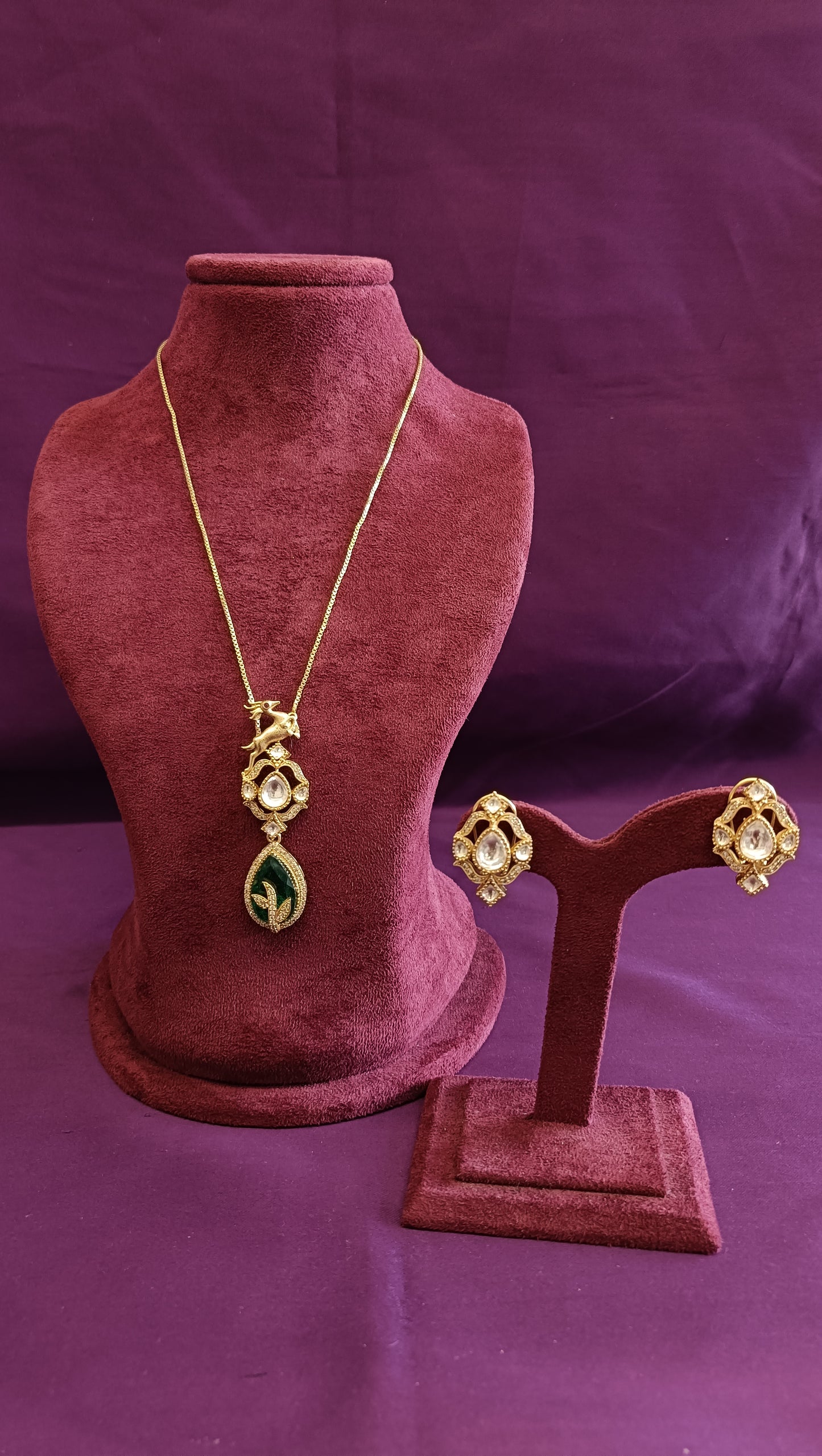 Vanya Set