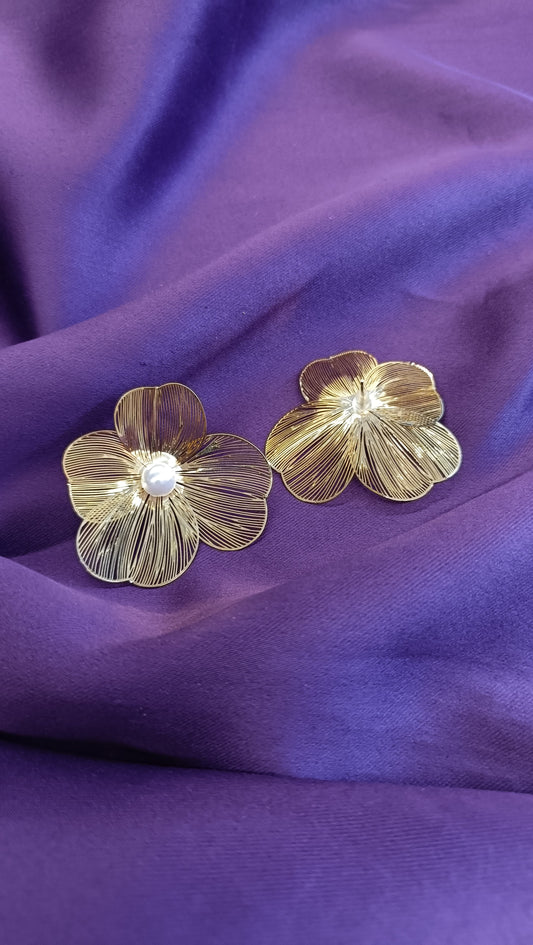Dainty Floral Studs