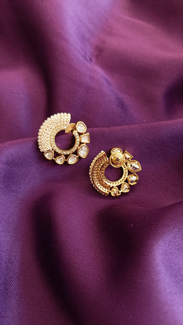 Oraya Studs