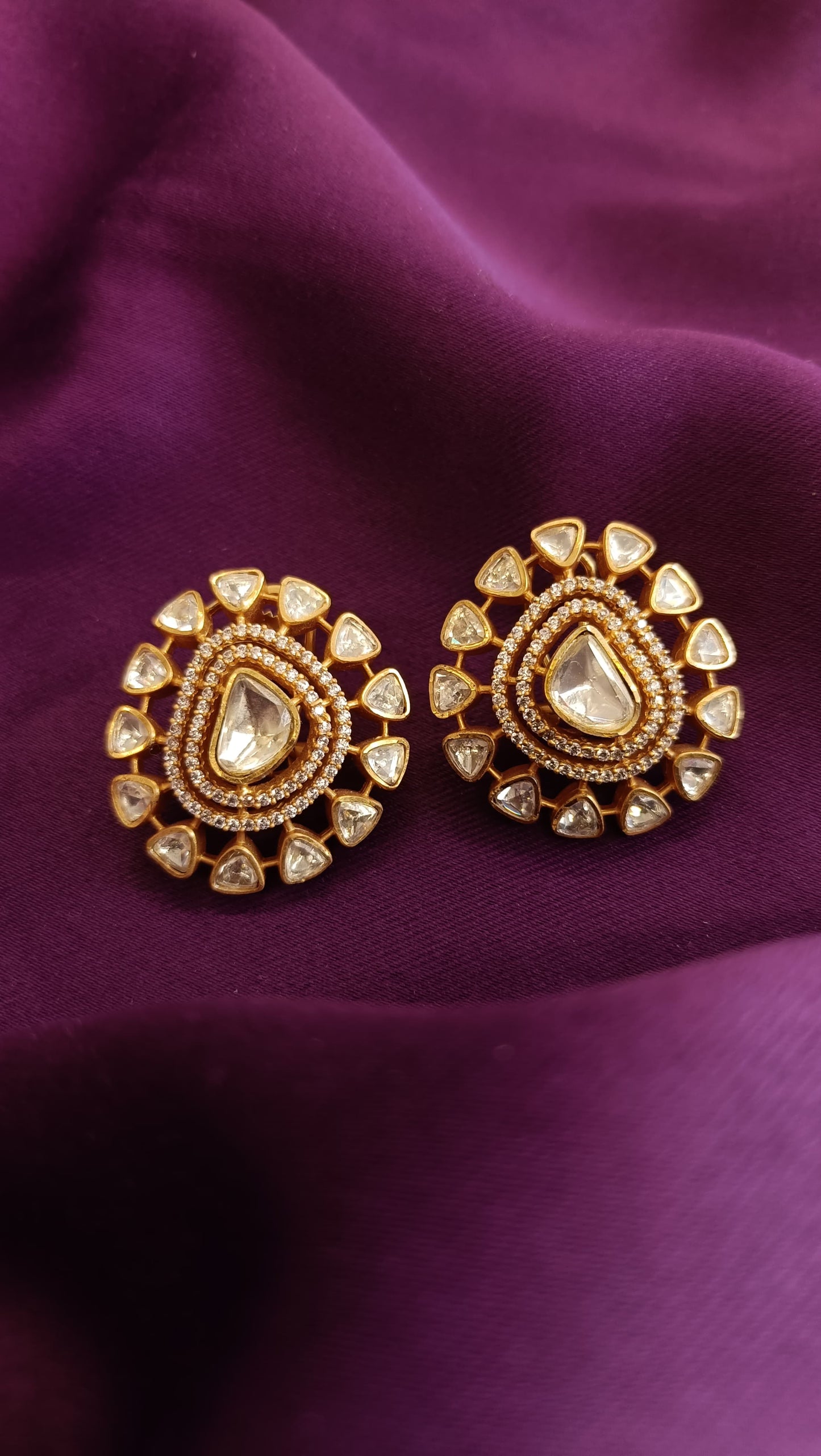 Aarvi Studs