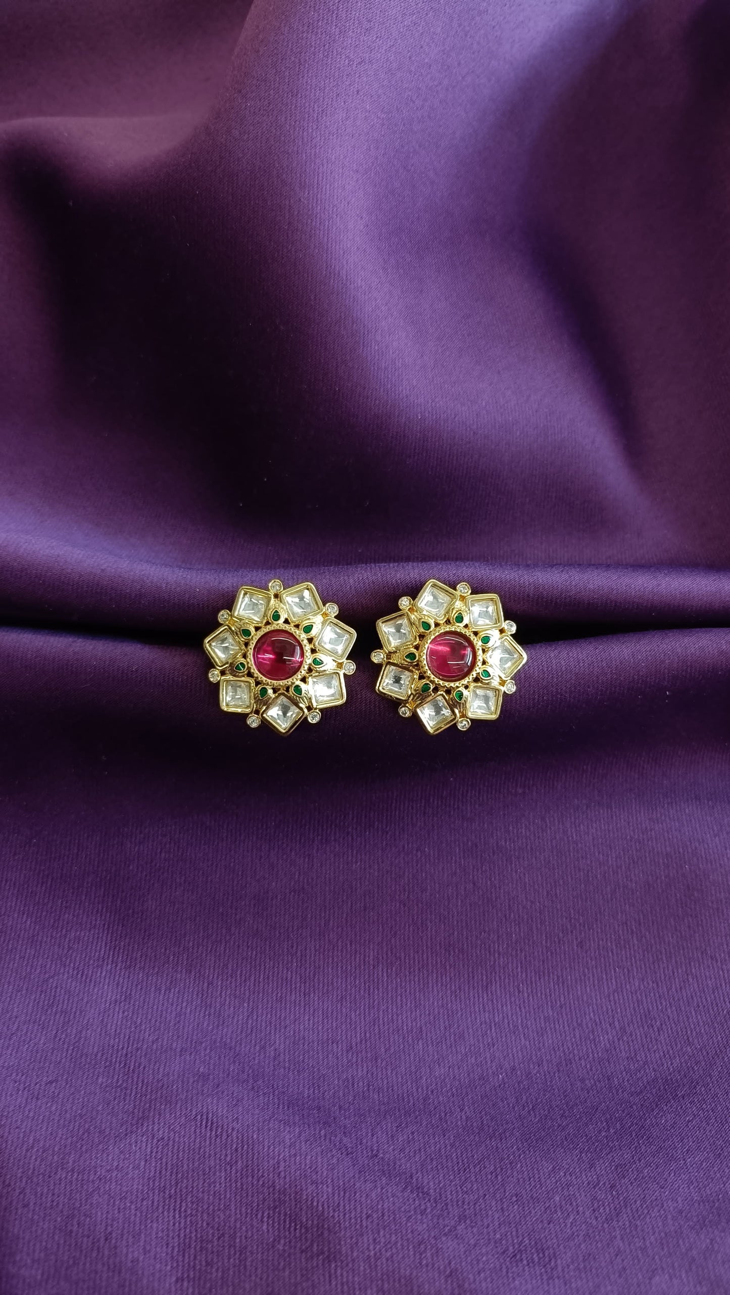 Redlure Studs