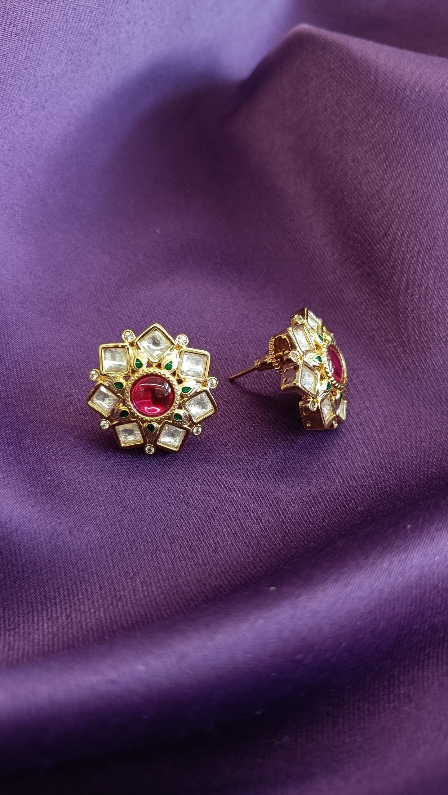 Redlure Studs