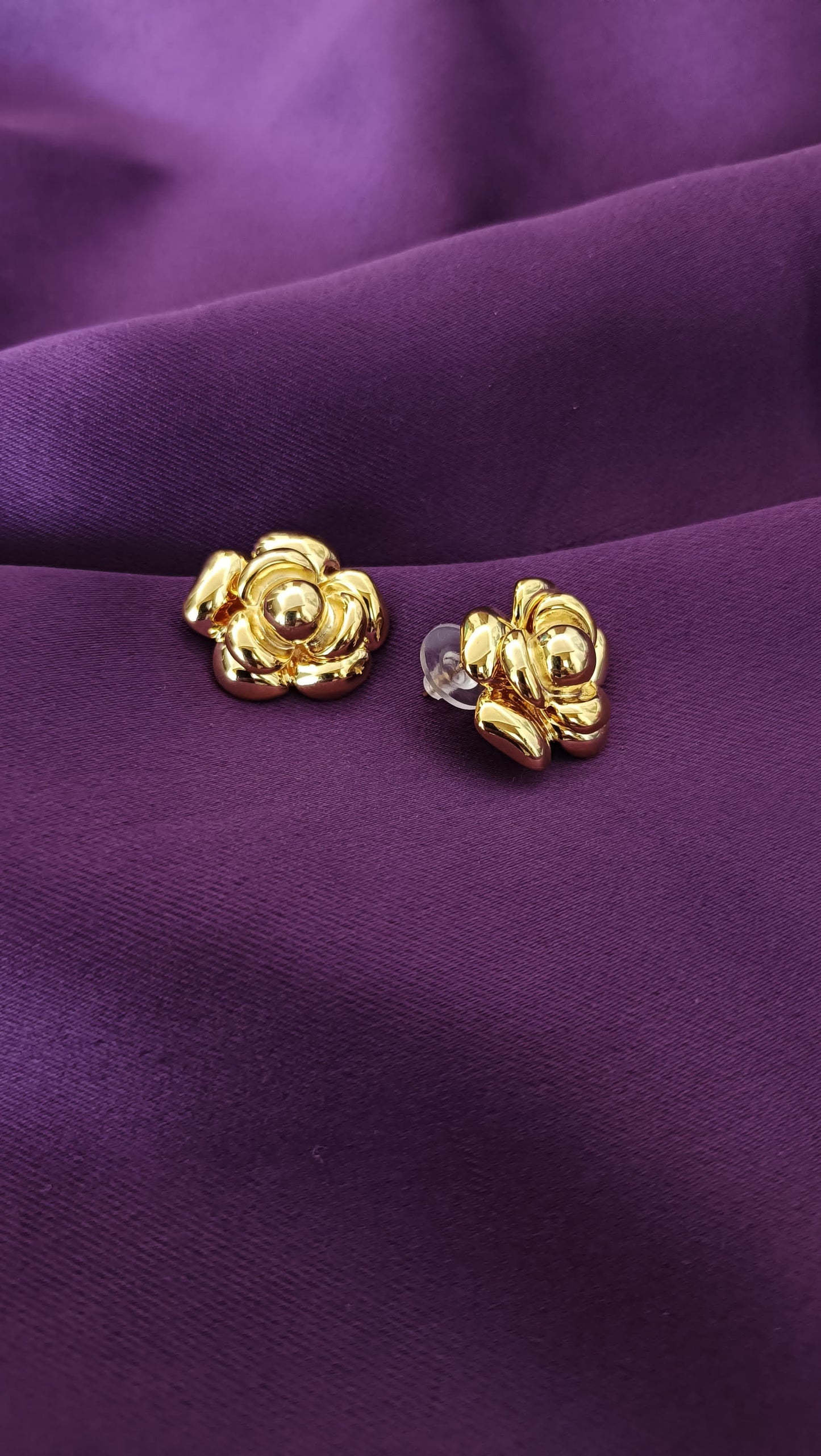 La Rose Studs
