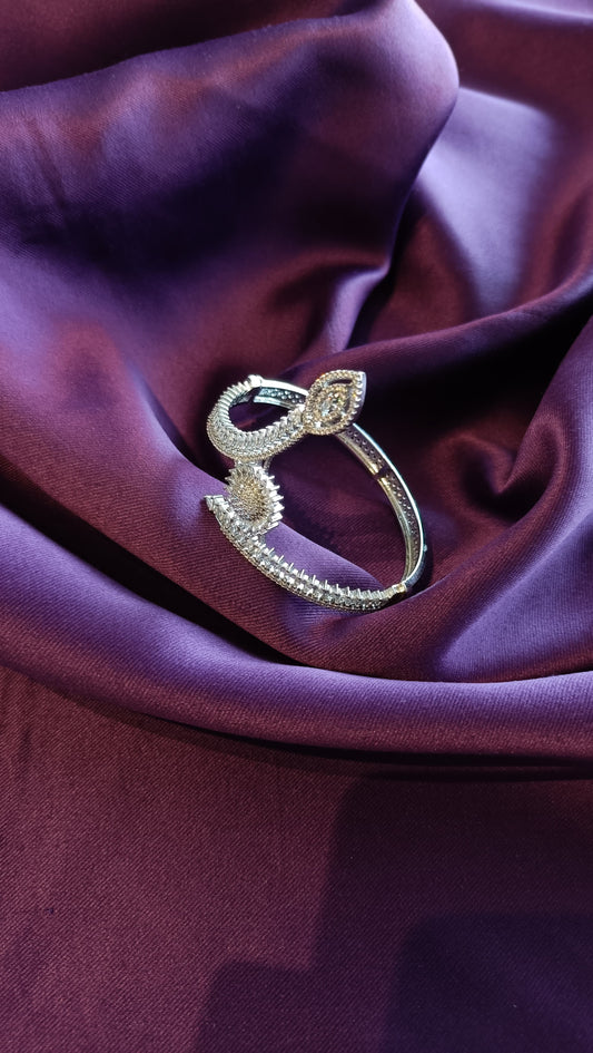 Zephyr Diamond Bracelet