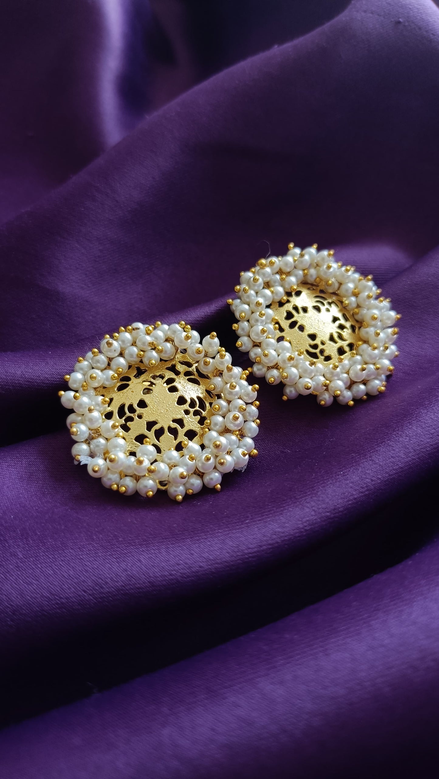Sunehri Moti studs