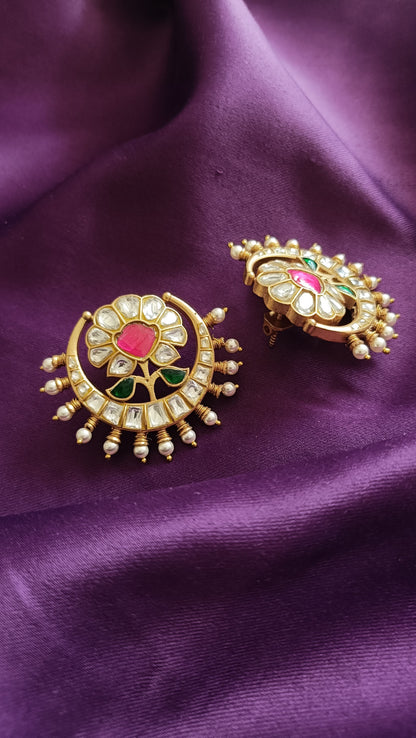Chaand Gulzar studs