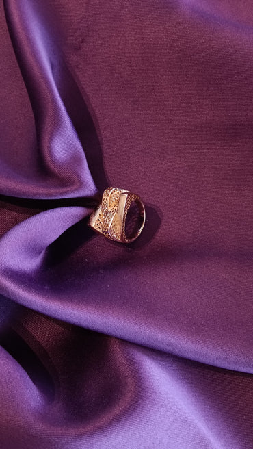 Lustre Ring