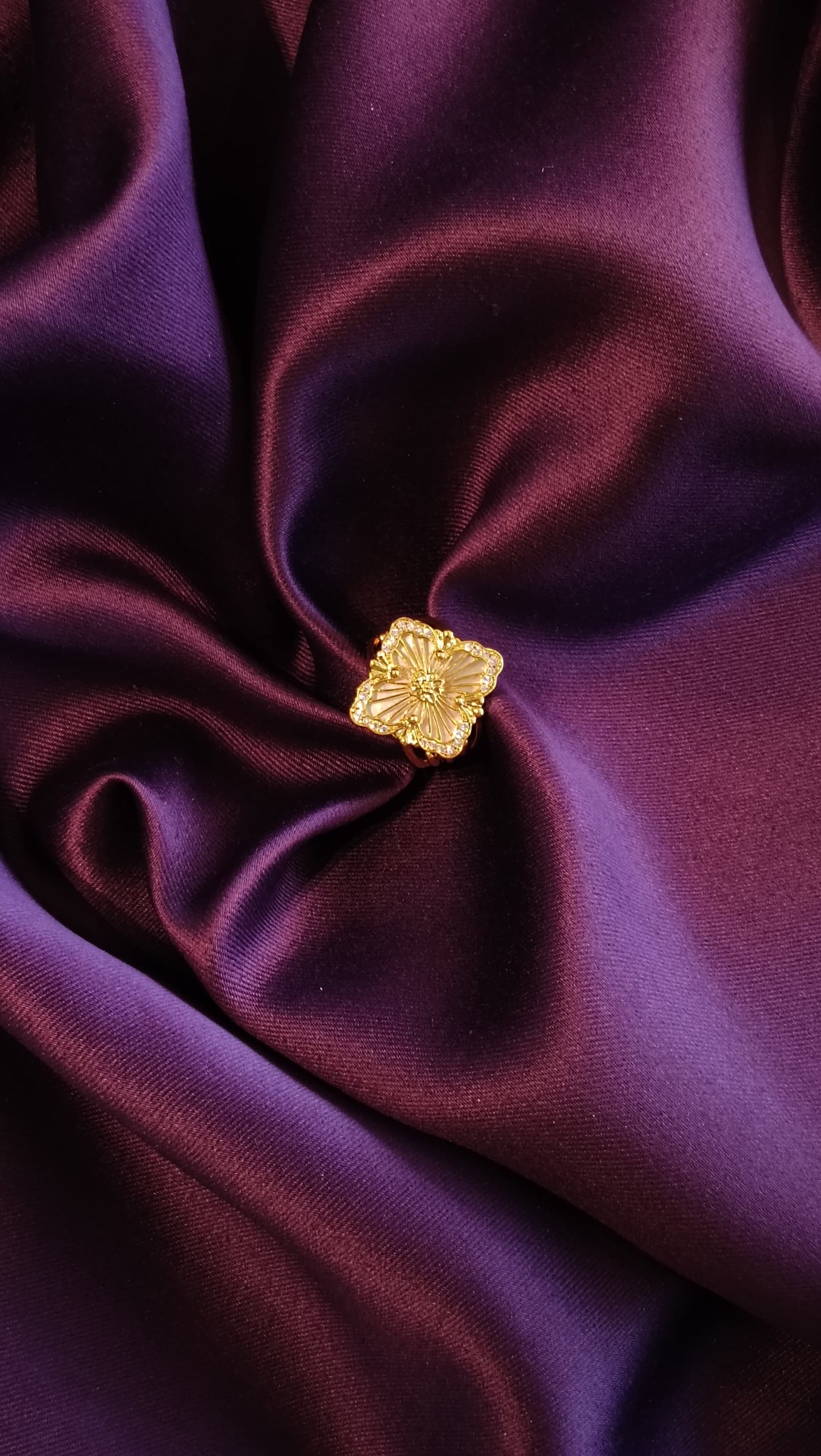Gild Glow Ring