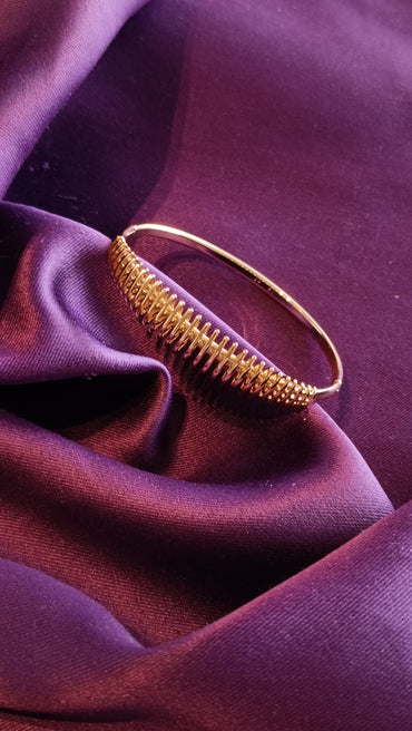 Linear Bracelet