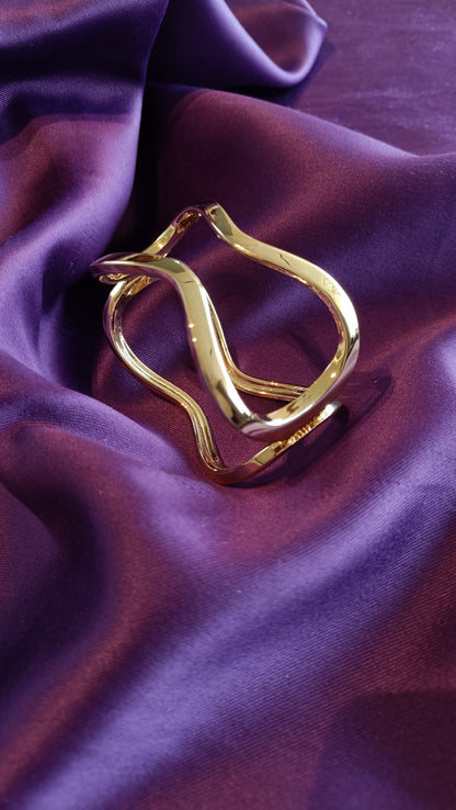 Fluid Chunk Cuff