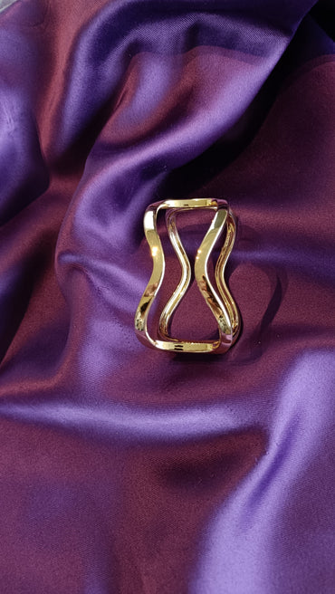 Fluid Chunk Cuff