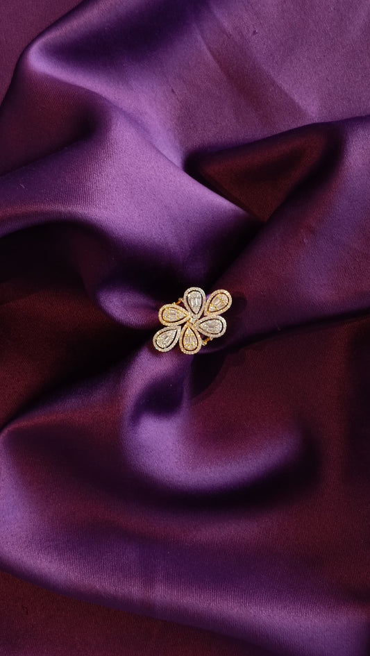 Lustra Ring