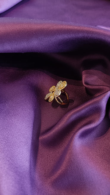 Lustra Ring