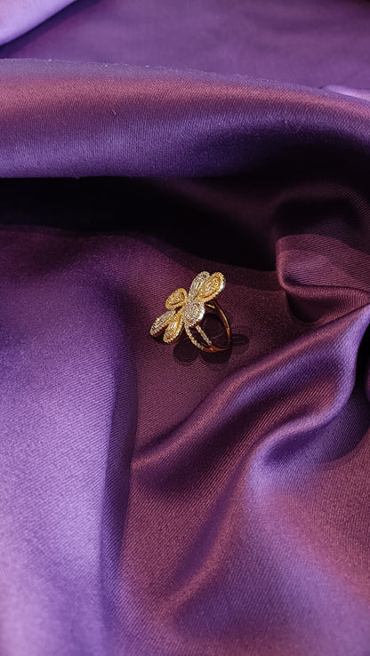 Lustra Ring