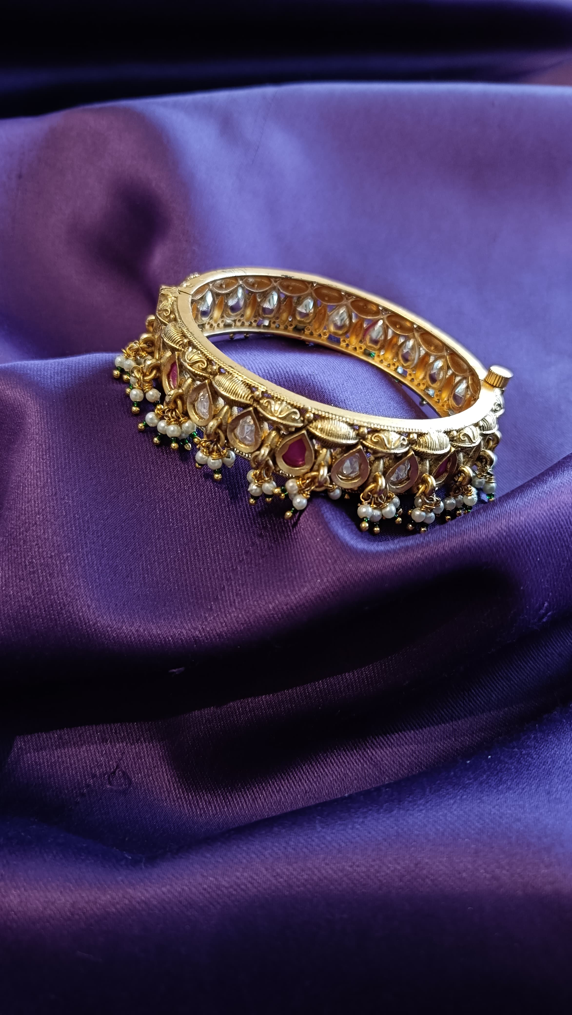 Antique Gold Kundan Pearl Drop Bangle