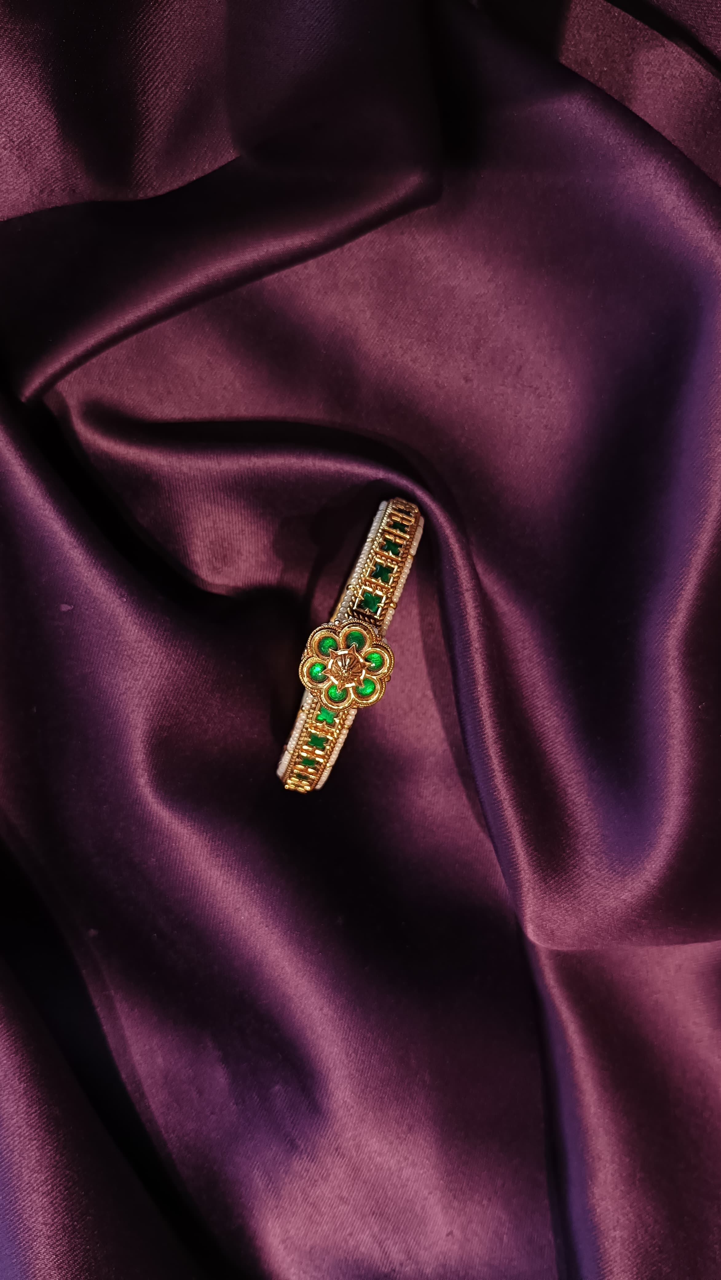 Emerald Floral Centrepiece Gold Cuff Bangle