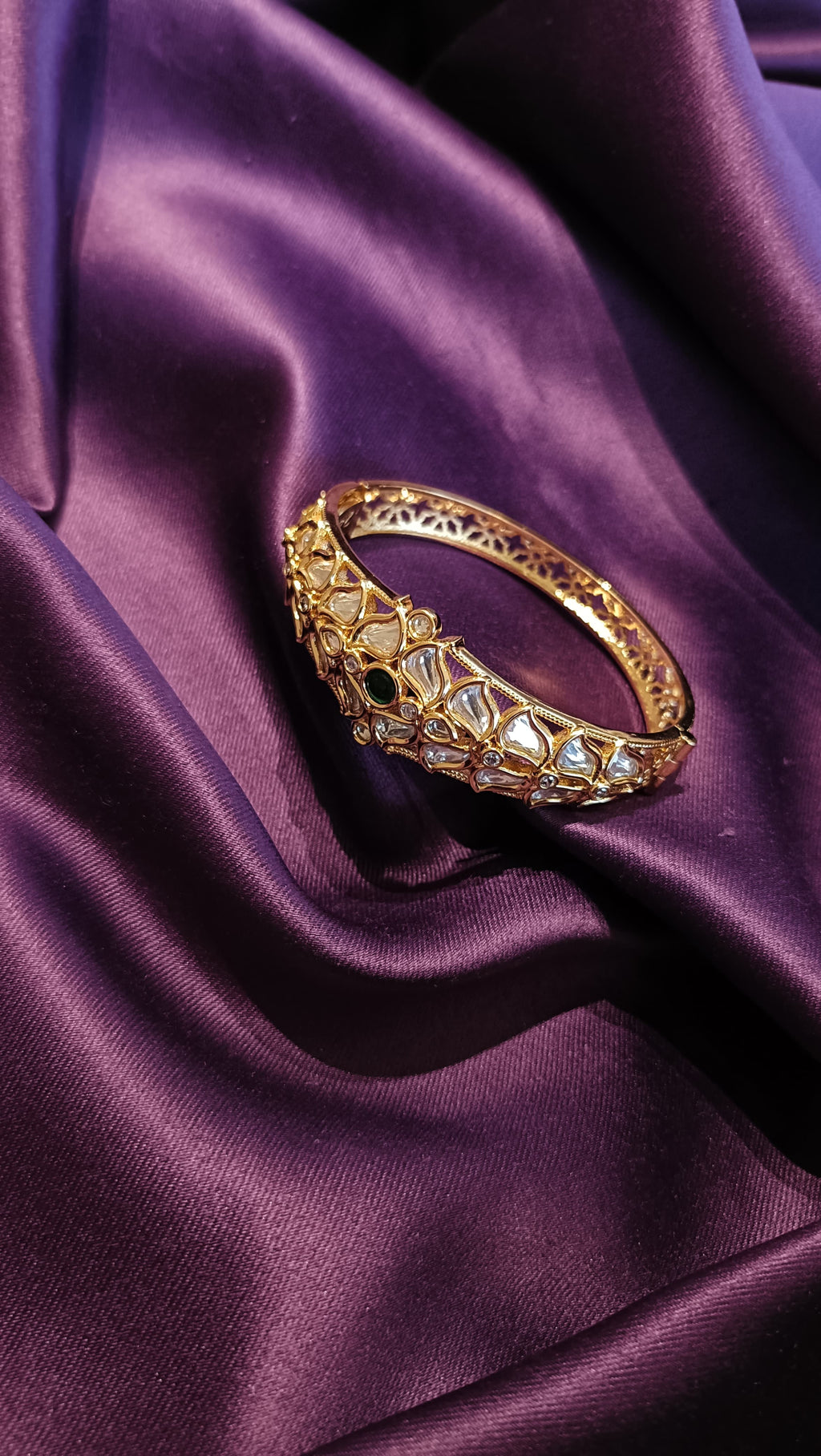 Emerald Centre Polki Floral Cuff Bangle