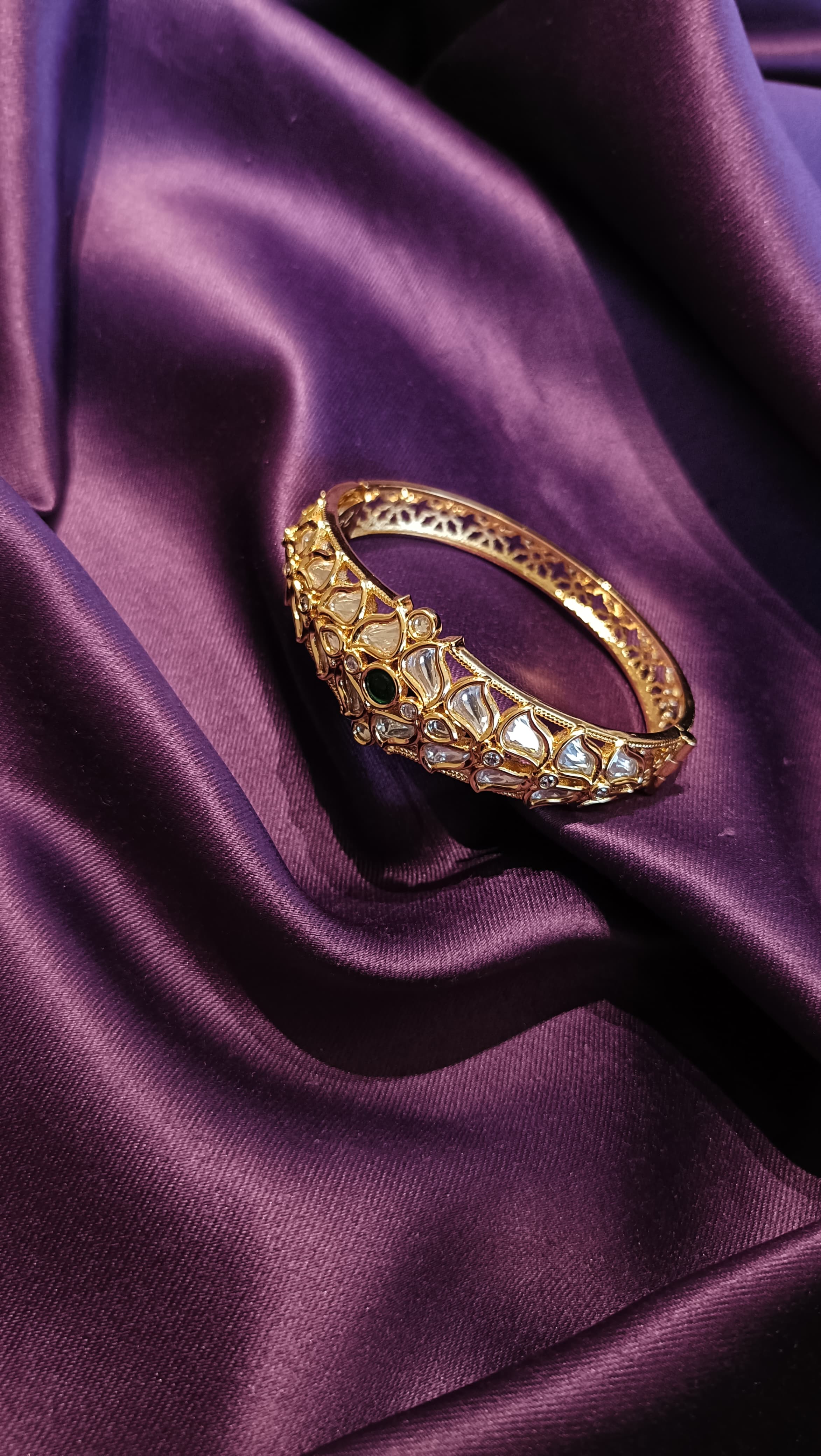 Emerald Centre Polki Floral Cuff Bangle