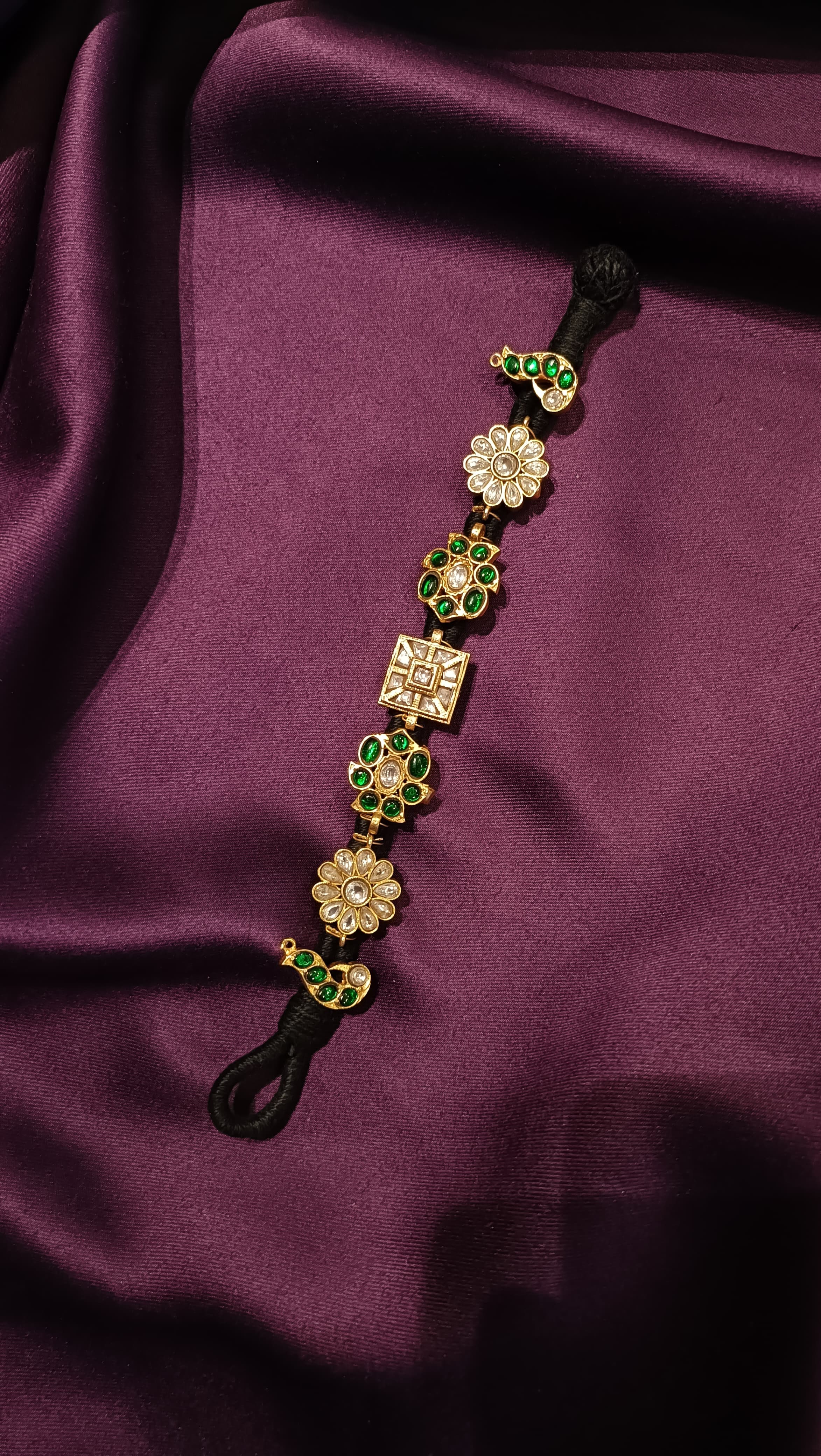 Emerald Kundan Floral Link Bracelet