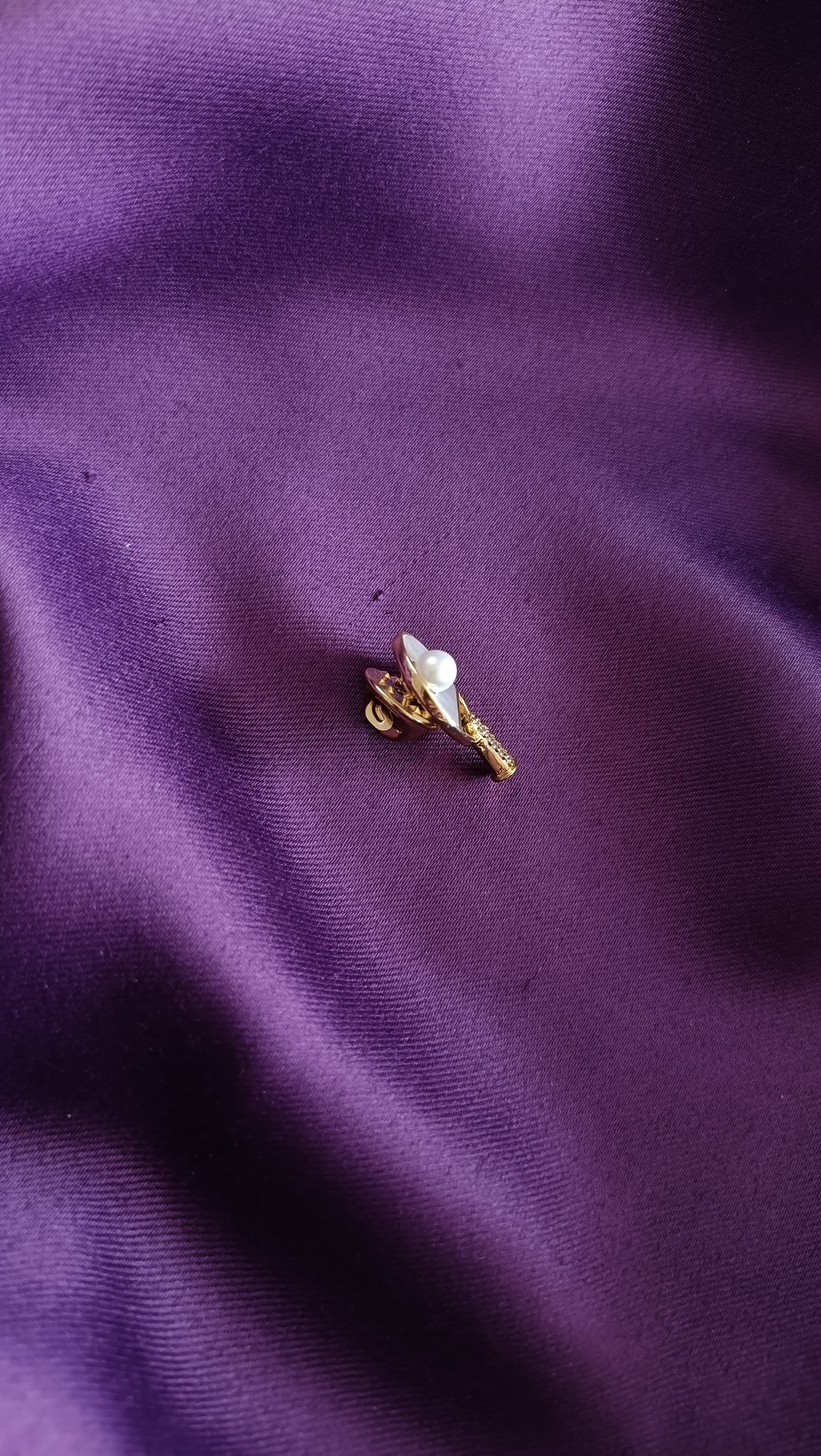 Gold Mother-of-Pearl Round Disc & Pavé Bar Lapel Brooch Pin reverse side flat lay on purple fabric showing pin back closure