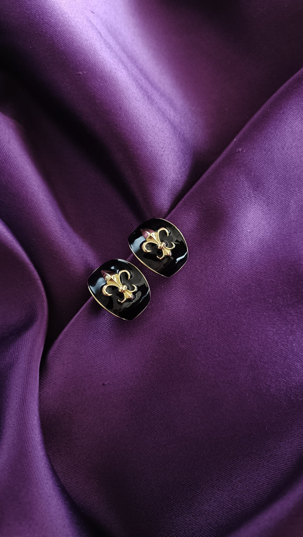 Noir Fleur-de-Lis Gold Stud Earrings