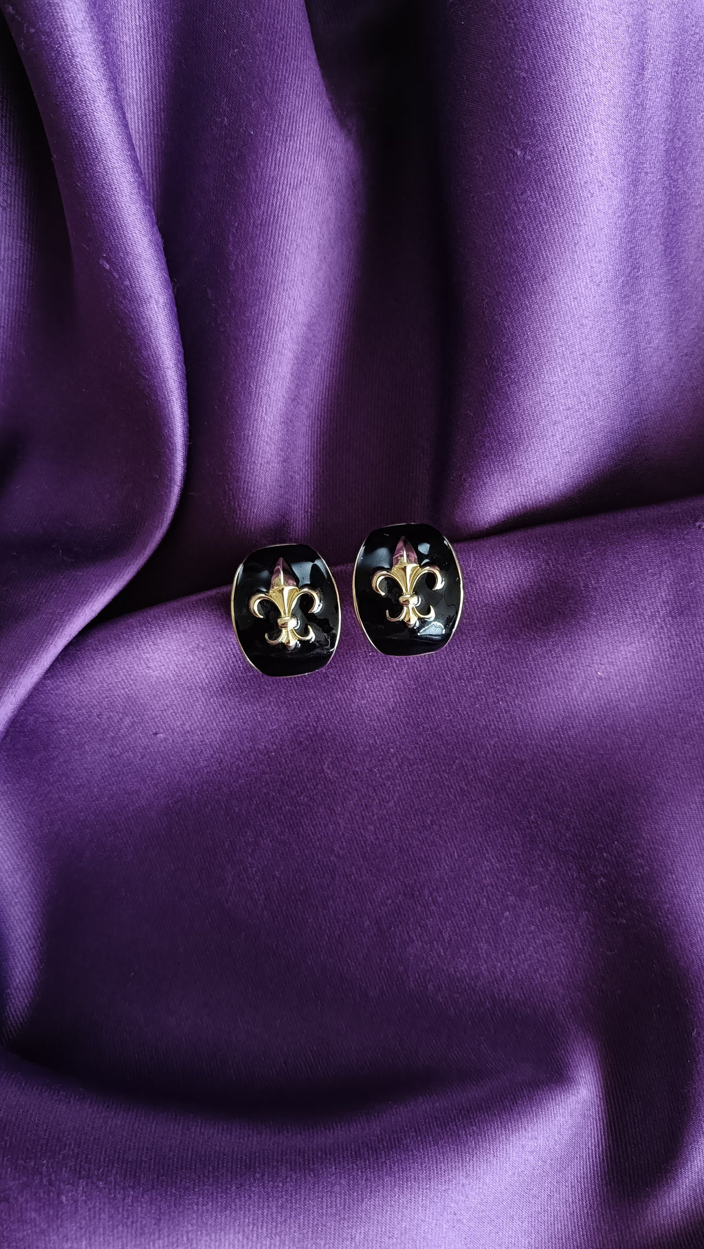 Noir Fleur-de-Lis Gold Stud Earrings