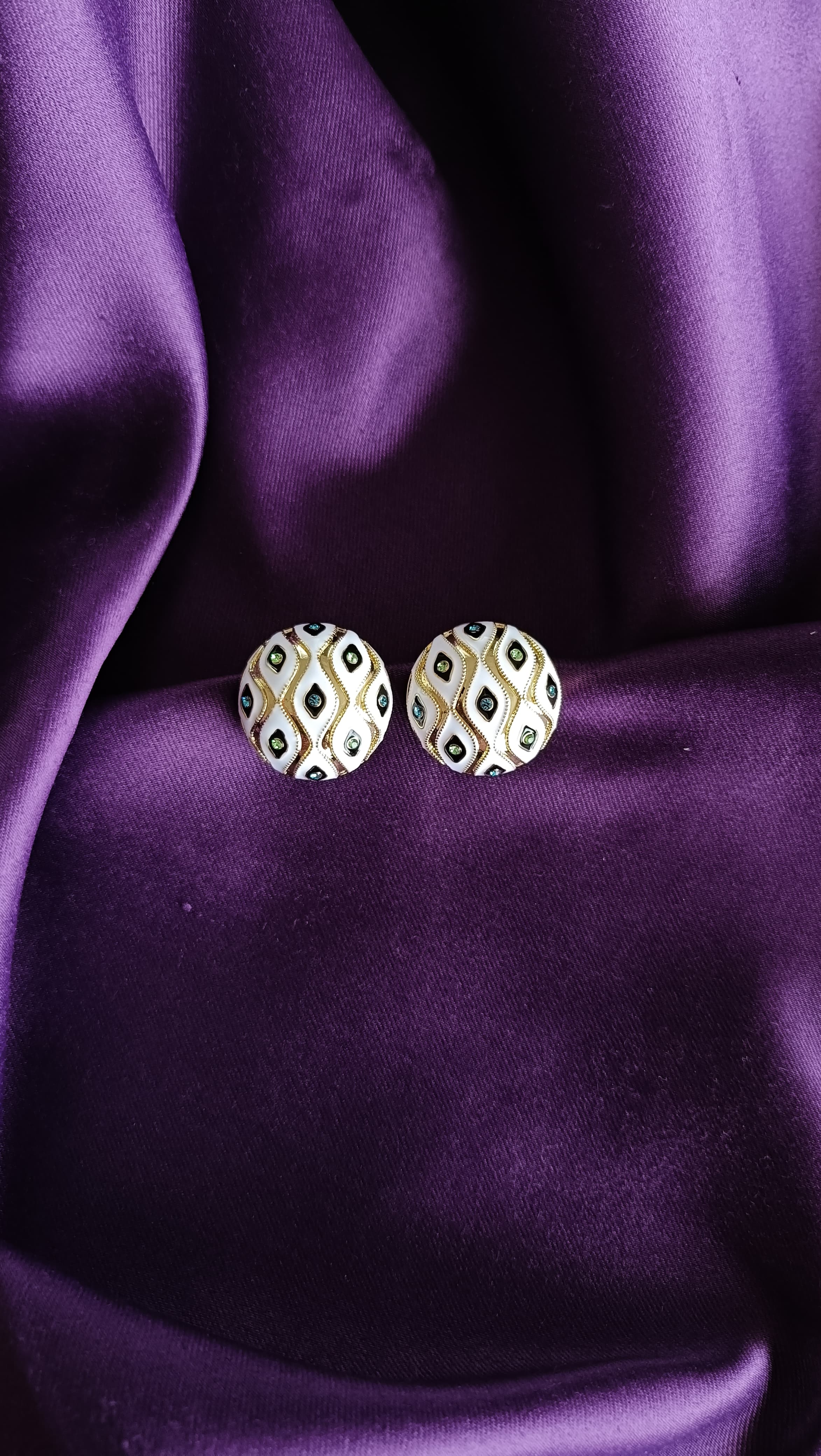 Ivory Lattice Dome Stud Earrings