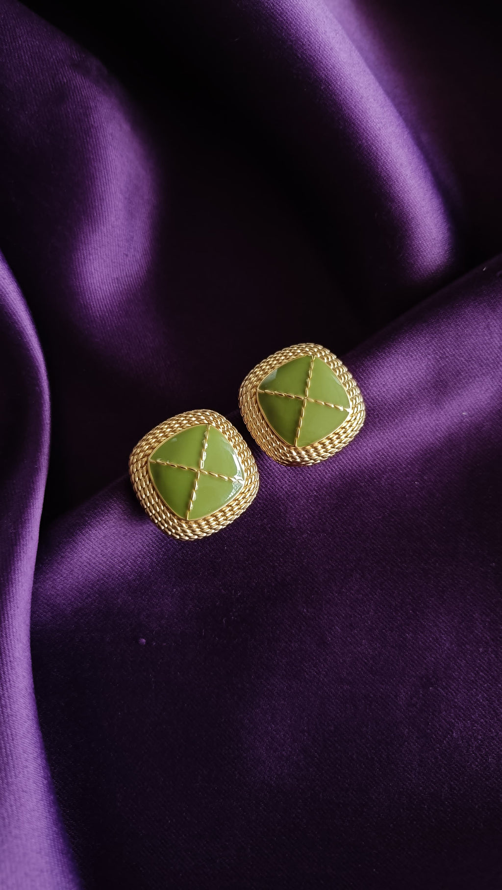 Olive Quilted Gold Chain Stud Earrings