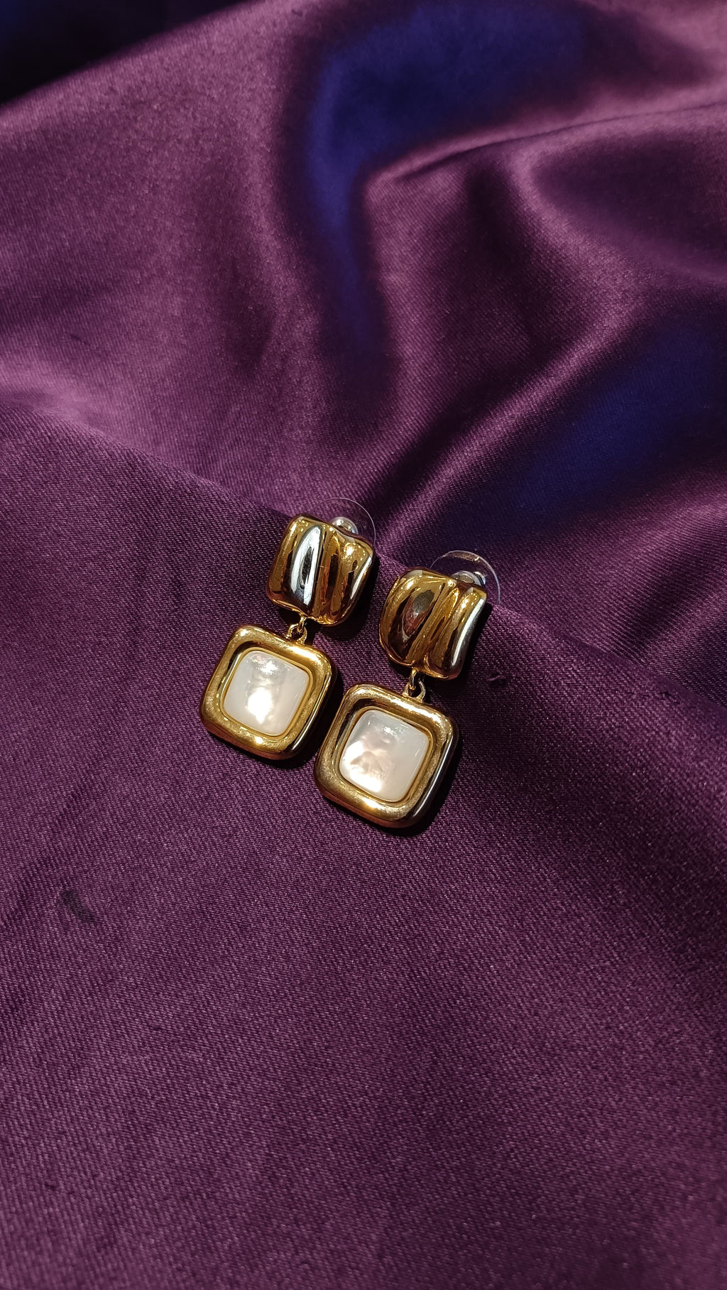 Mother-of-Pearl Cushion Square Earrings