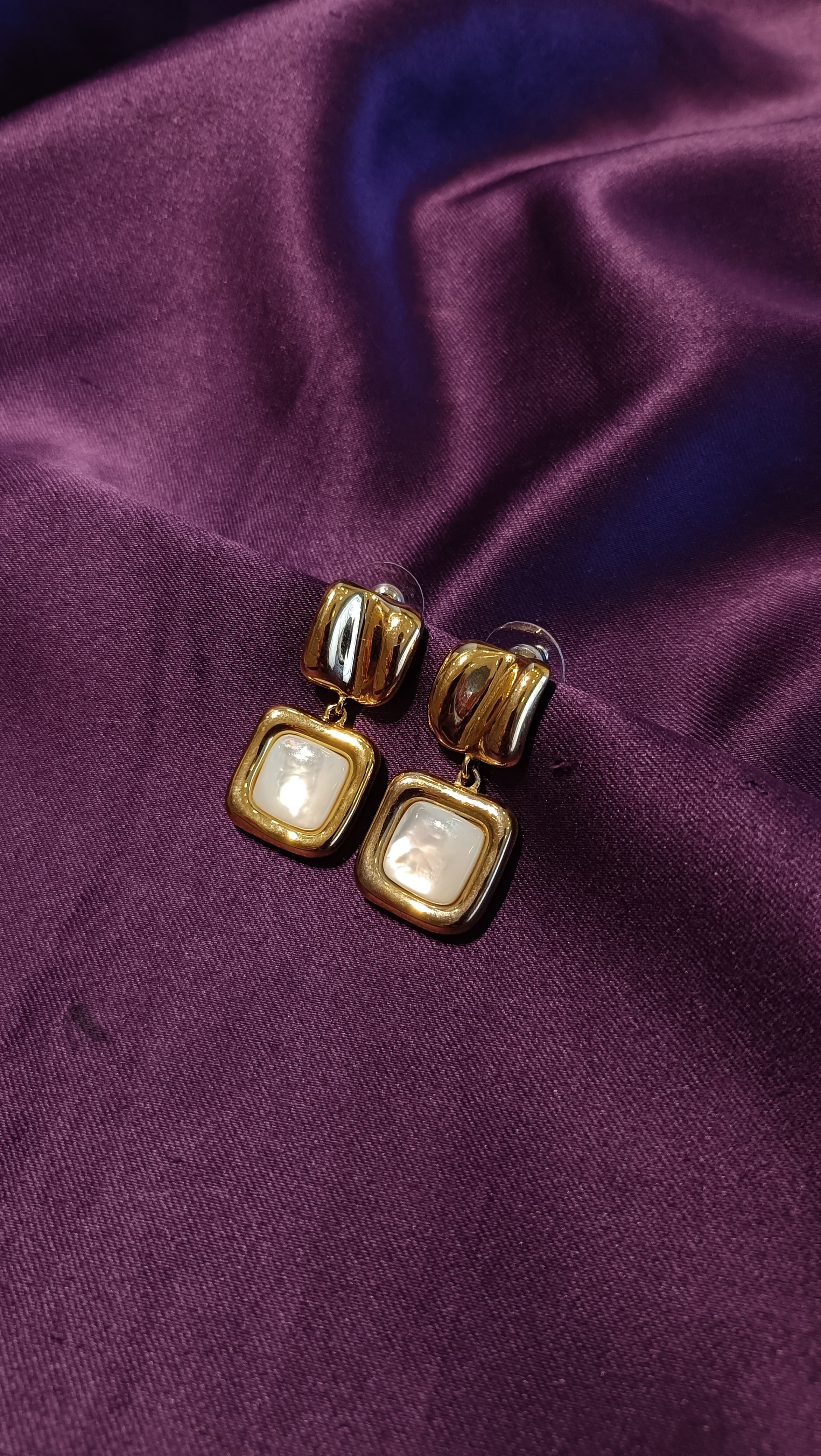Mother-of-Pearl Cushion Square Earrings