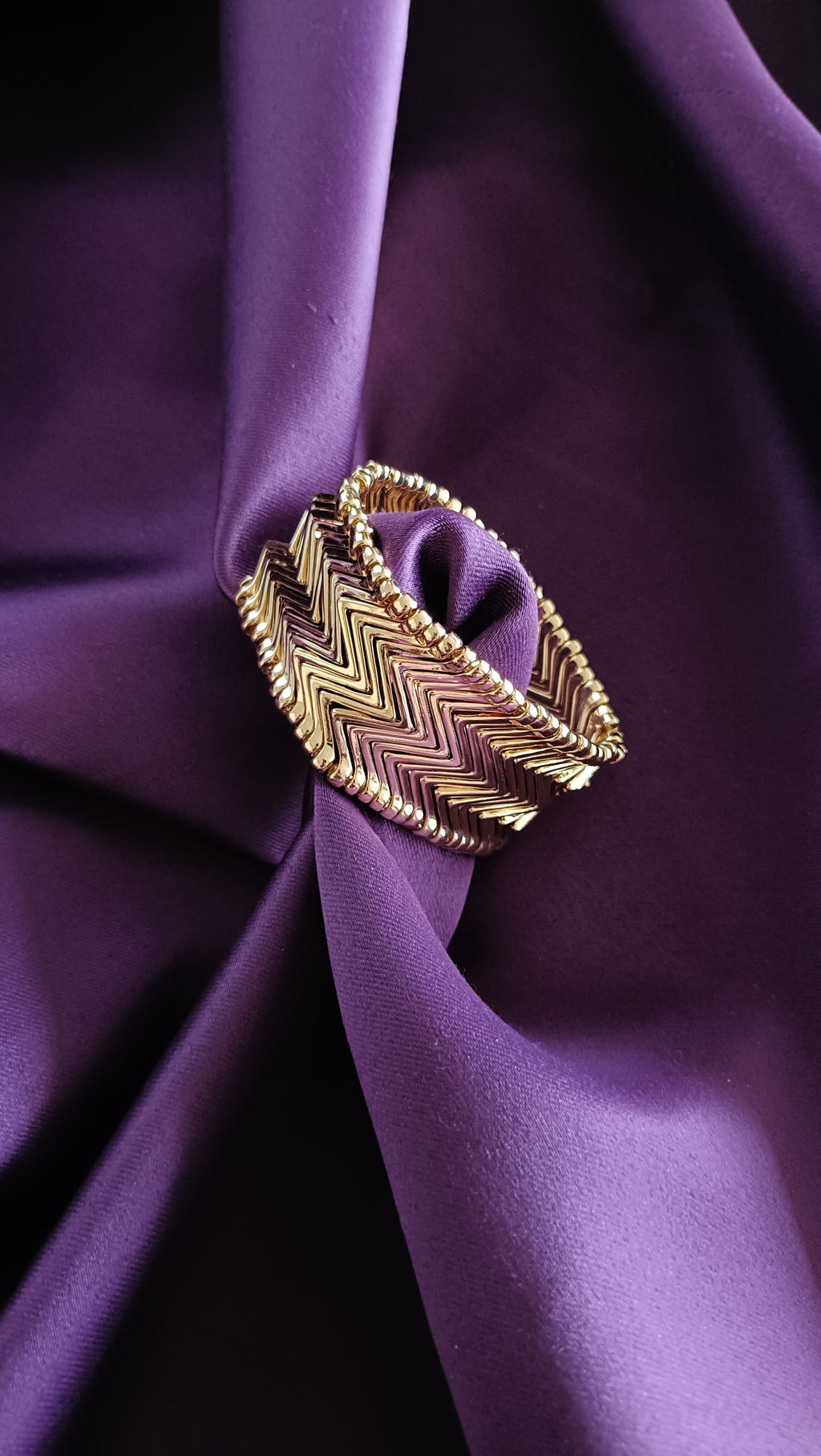 Gold Plated Chevron Weave Stretch Bracelet